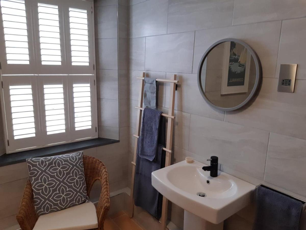 Sanderling - Grade 2 Listed Georgian Townhouse By The Sea 펜젠스 외부 사진