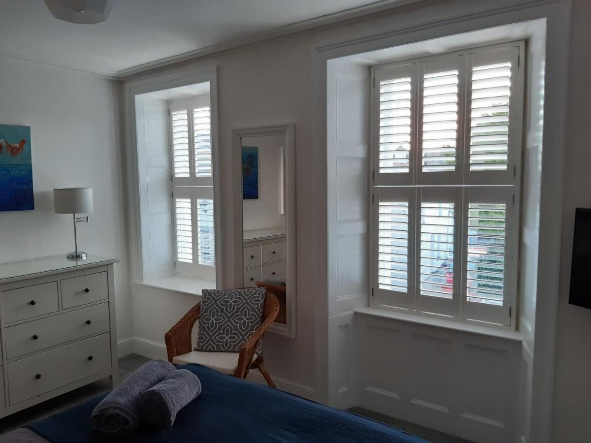 Sanderling - Grade 2 Listed Georgian Townhouse By The Sea 펜젠스 외부 사진