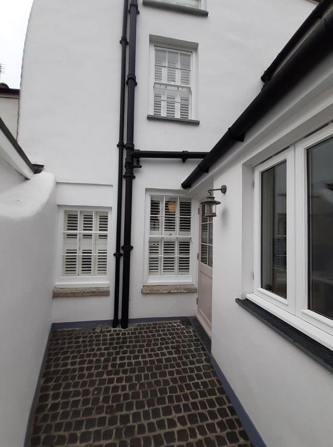 Sanderling - Grade 2 Listed Georgian Townhouse By The Sea 펜젠스 외부 사진